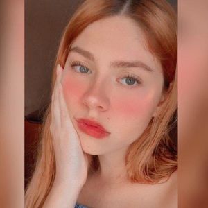 Meet your Posher, Edith